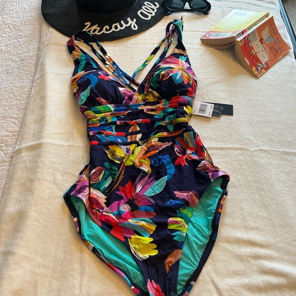 La Blanca Colorful Floral Swimsuit - Classic Sexy - Picture 4 of 11